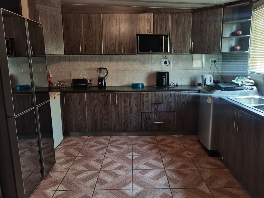 3 Bedroom Property for Sale in Kwazakhele Eastern Cape